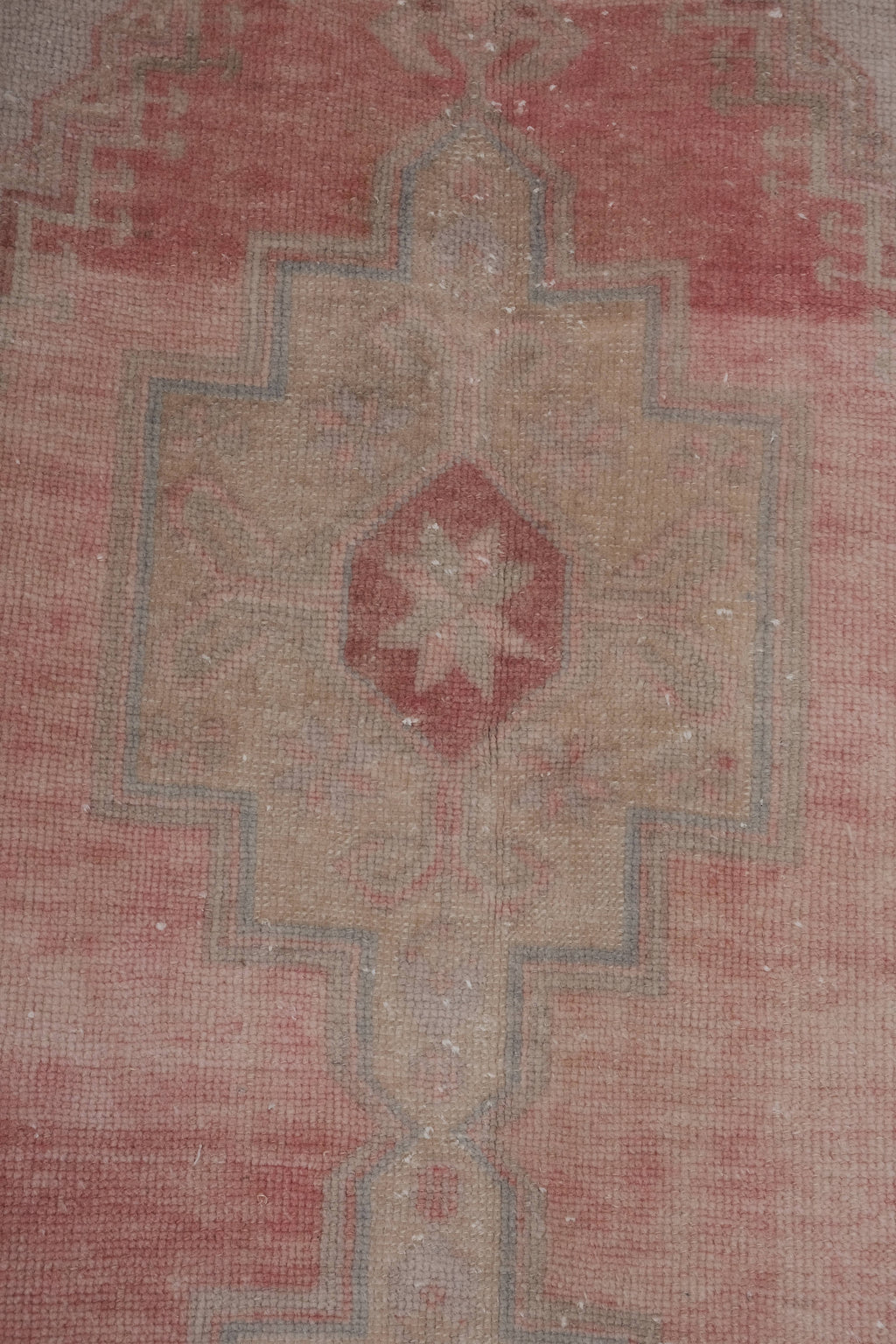 Vintage Uşak Halı 111 x 205 cm