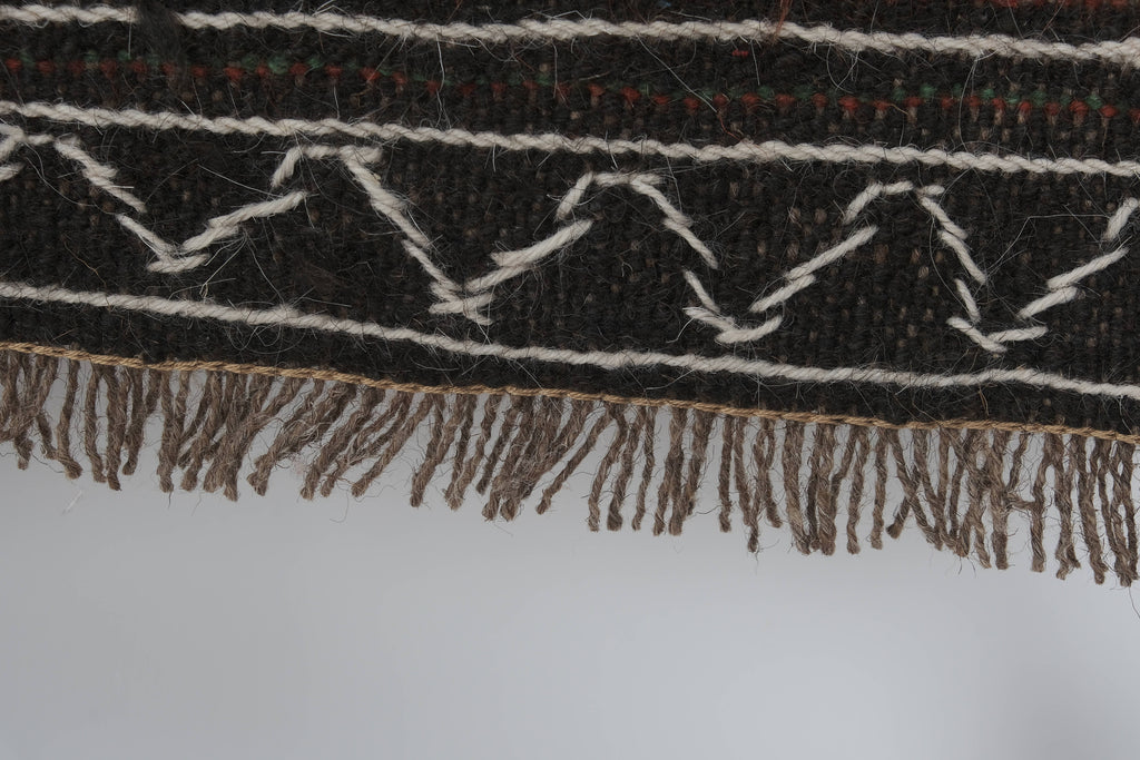 Vintage Sumak Kilim 112 x 190 cm