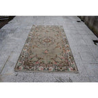 Vintage Uşak Halı 114 x 208 cm