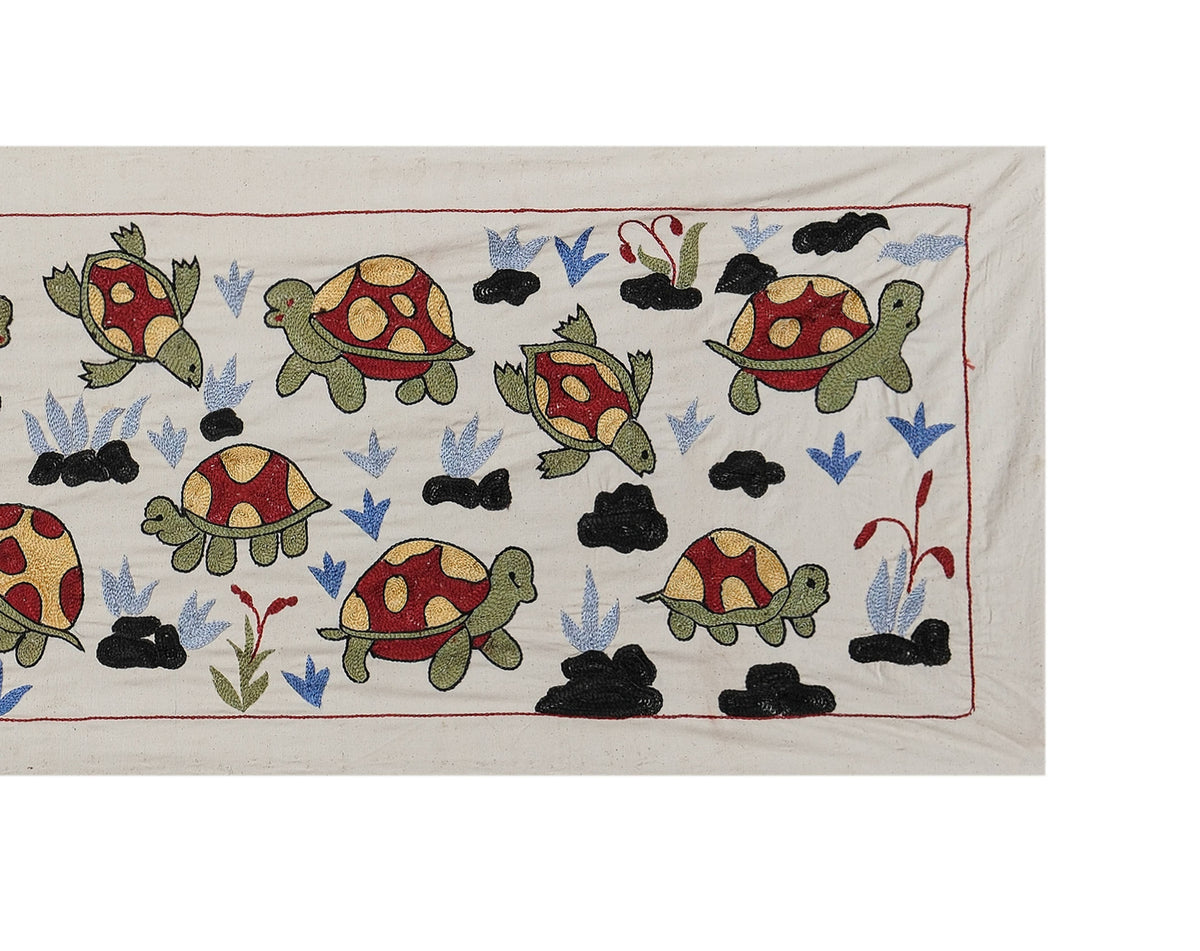 Kaplumbağa Desenli Suzani Yolluk 50 x 148 cm