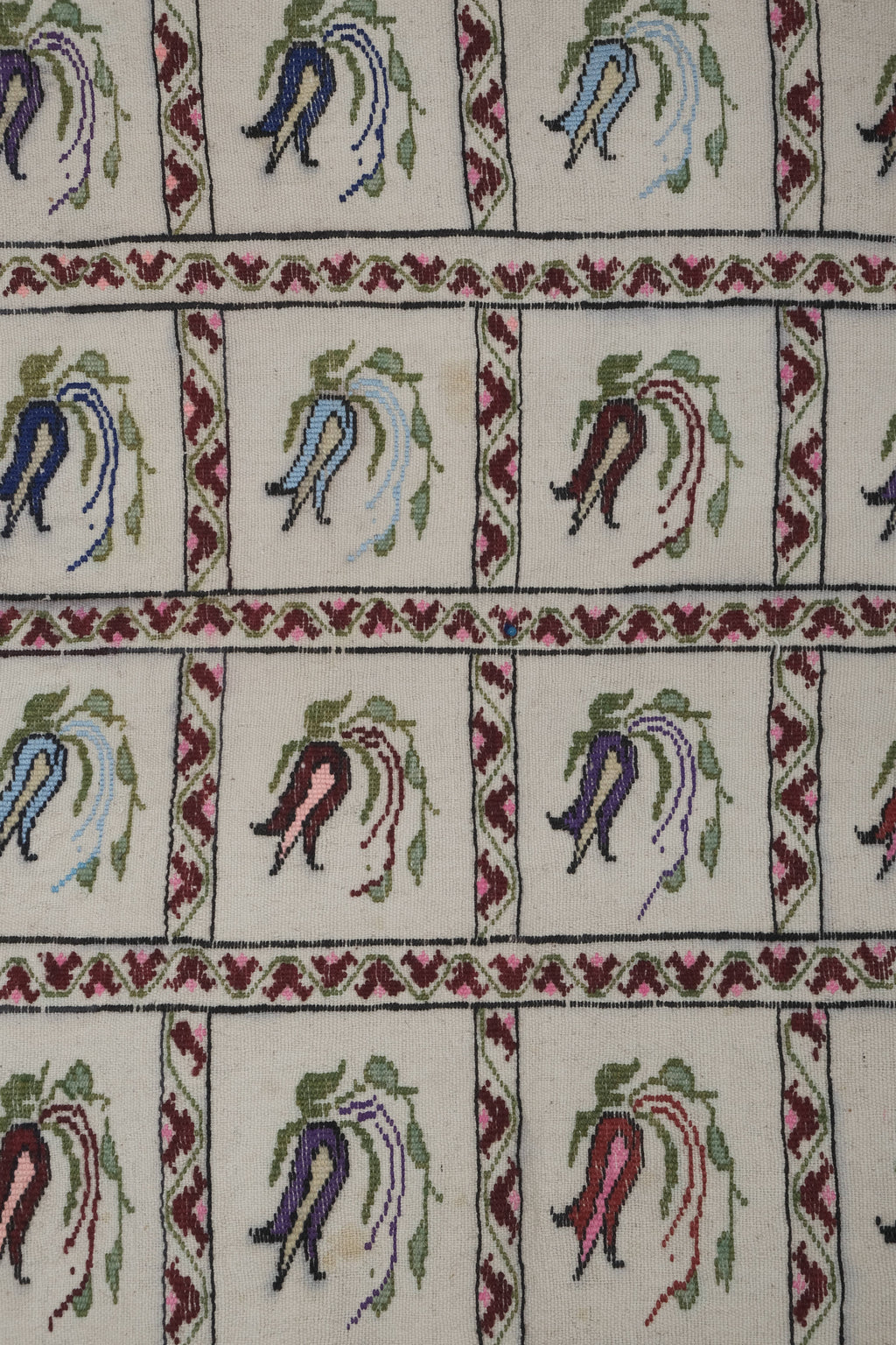 Vintage Kilim 116 x 124 cm