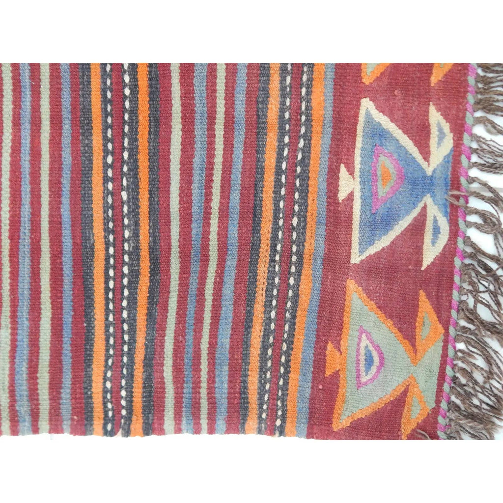 Vintage Kilim 136 x 167 cm