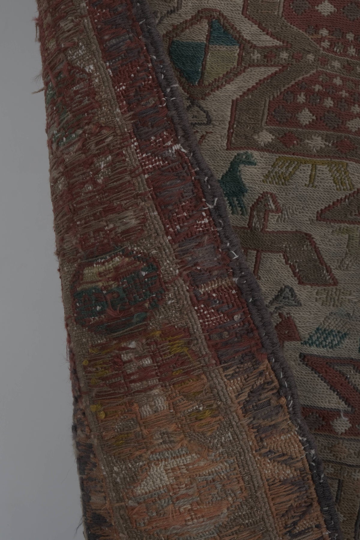 Vintage Kilim 100 x 142 cm