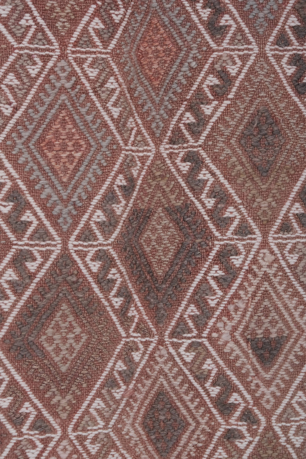Vintage Kilim 137 x 235 cm