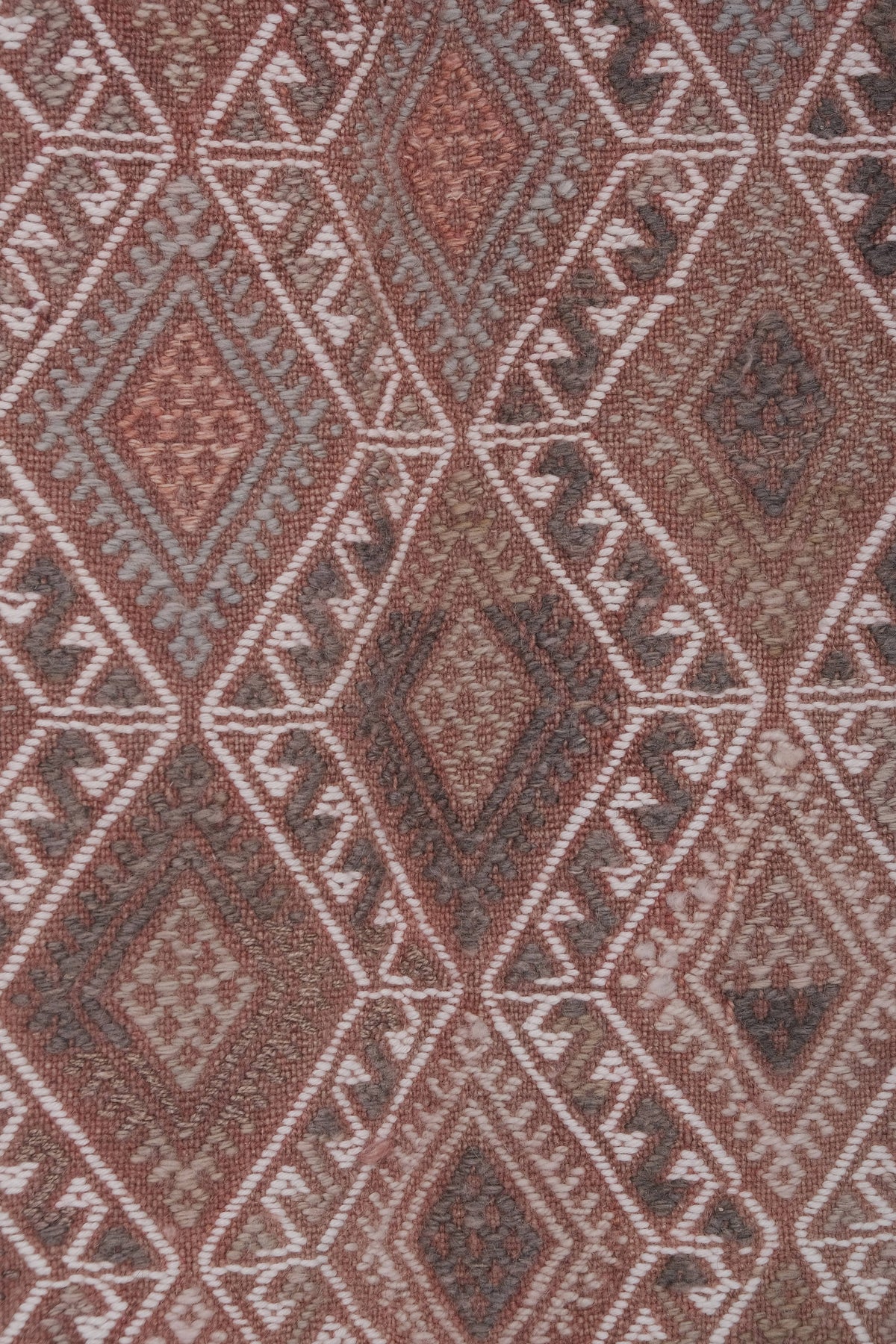 Vintage Kilim 137 x 235 cm