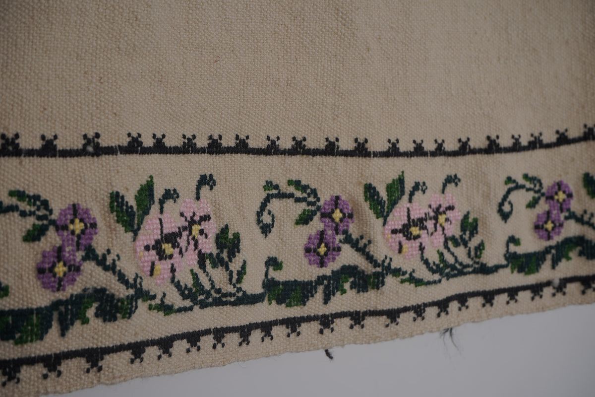 Vintage Aubusson Çiçek Desenli Kilim 160 x 250 cm