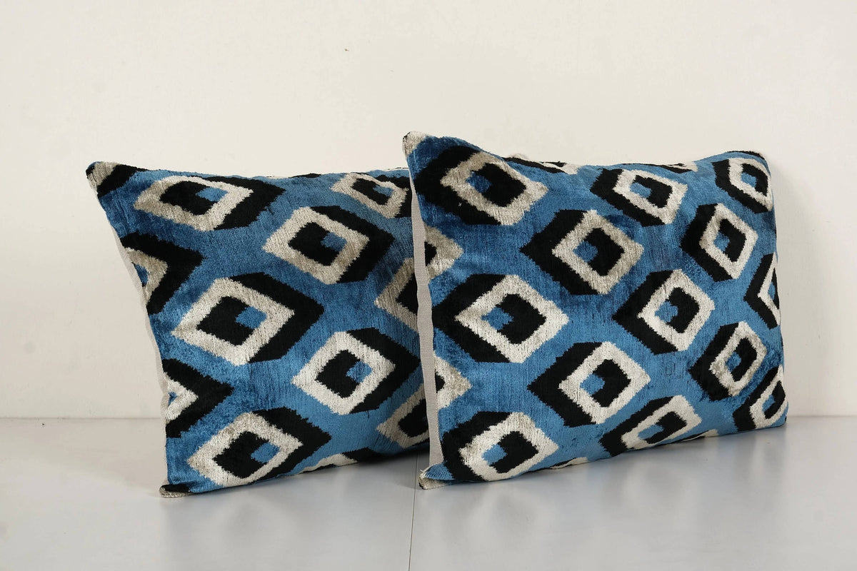 İpek Ikat Kadife Kırlent Kılıfı 2'li Set 40 x 60 cm