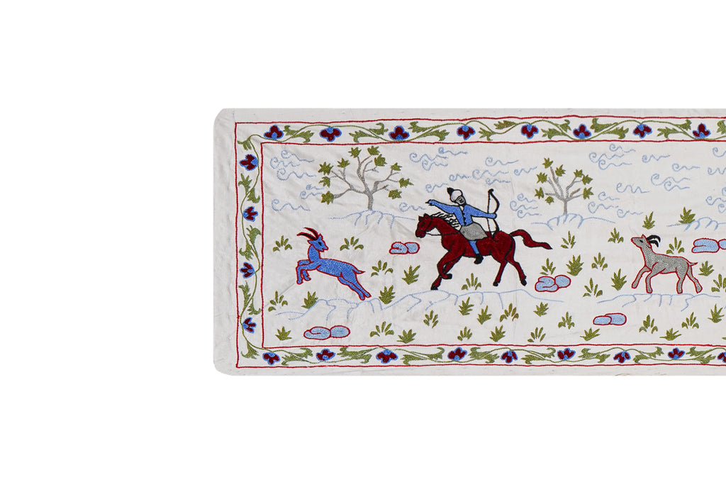At Desenli Suzani Duvar Örtüsü 50 x 186 cm