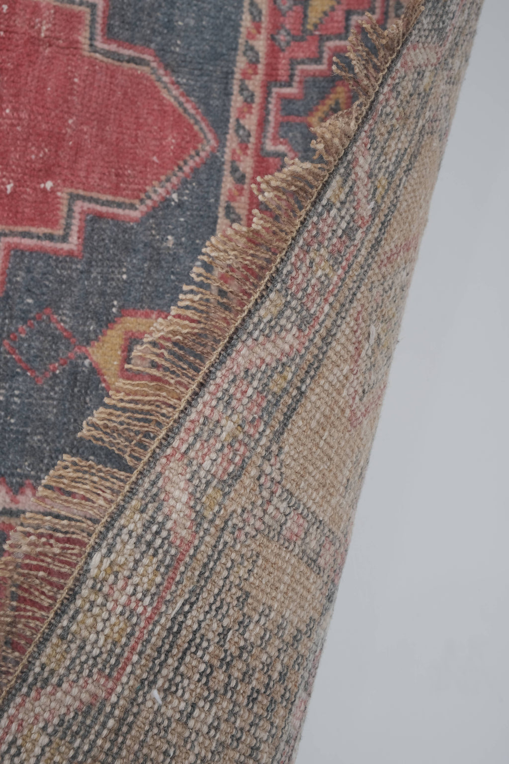 Vintage Uşak Halı 133 x 235 cm