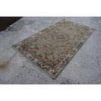 Vintage Uşak Halı 114 x 208 cm