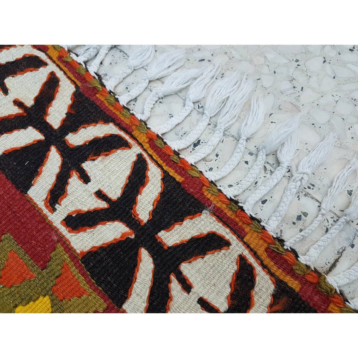 Vintage Kilim 79 x 127 cm