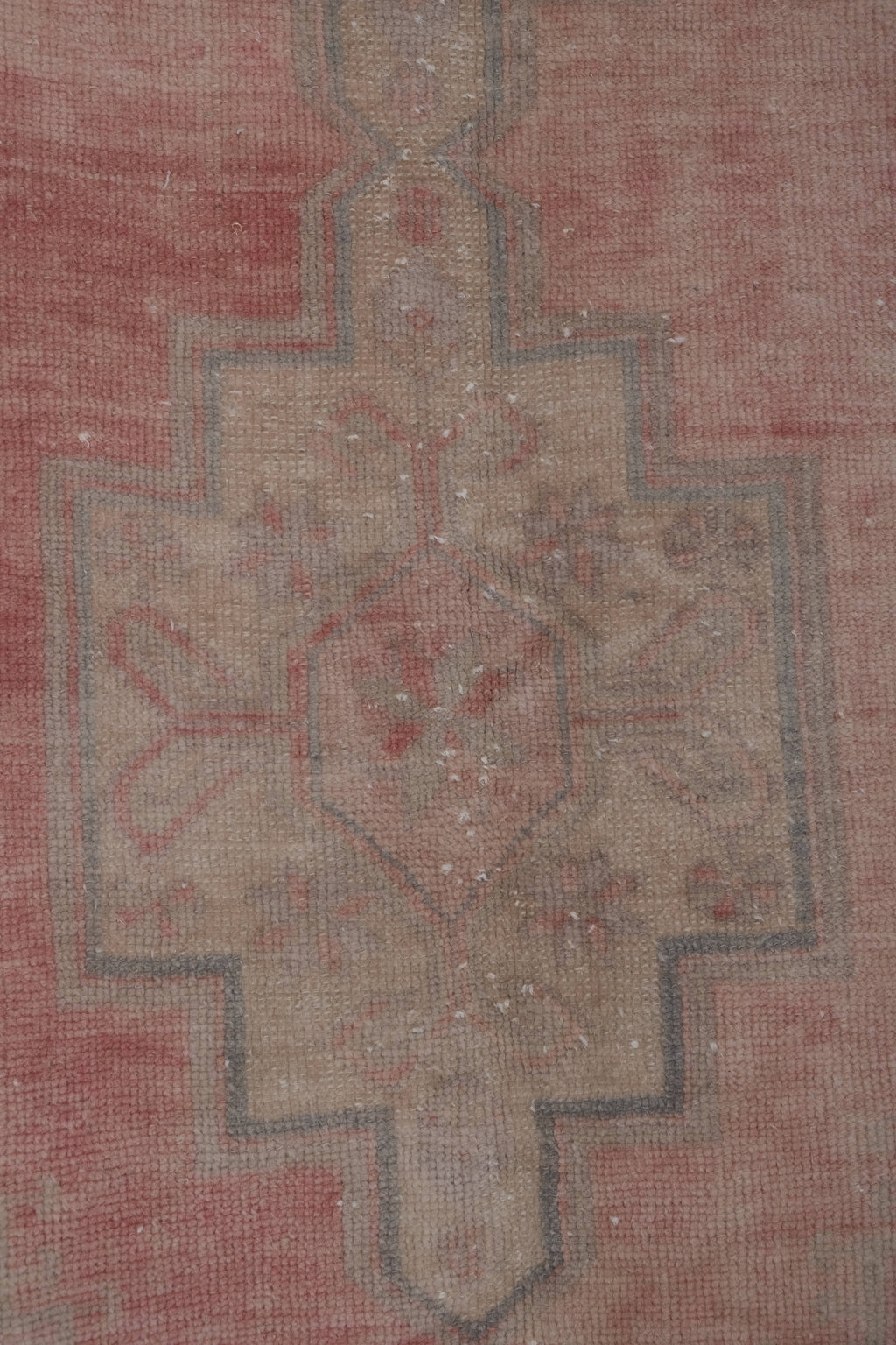 Vintage Uşak Halı 111 x 205 cm