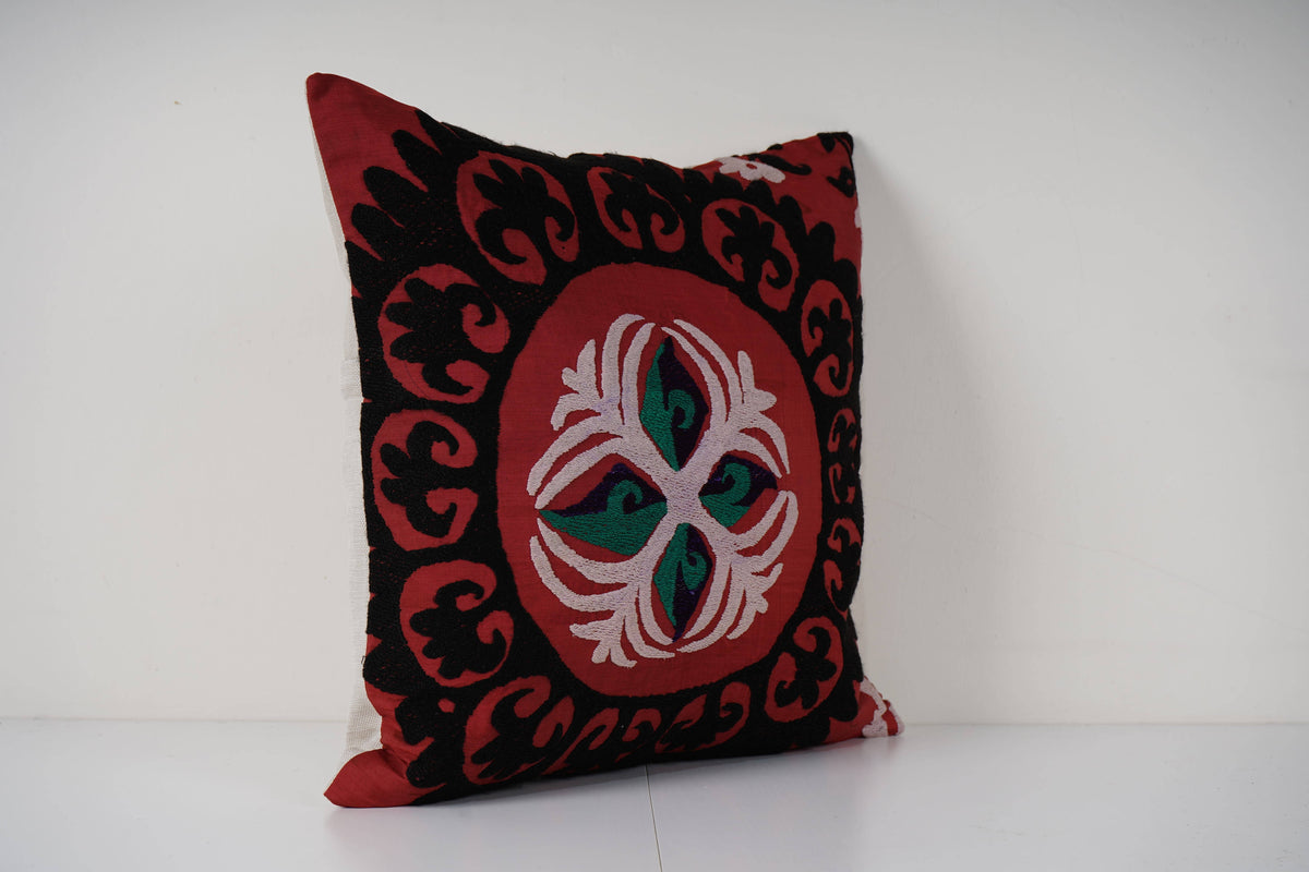 Suzani Kırlent Kılıfı 50 x 50 cm