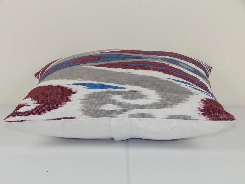İpek Ikat Kadife Kırlent Kılıfı 33 x 37 cm