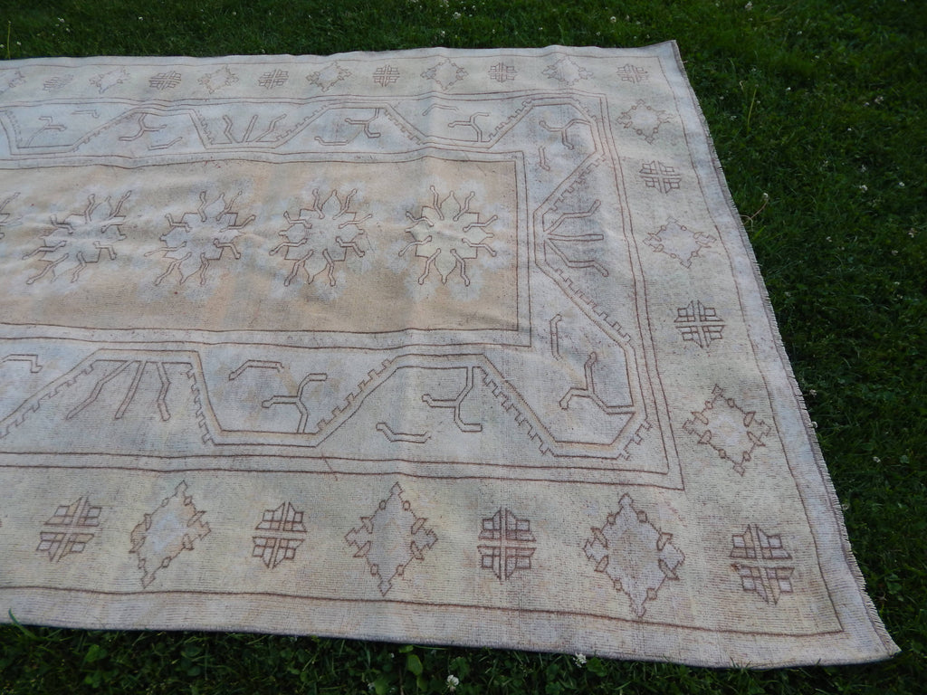 Vintage Uşak Halı 195 x 270 cm