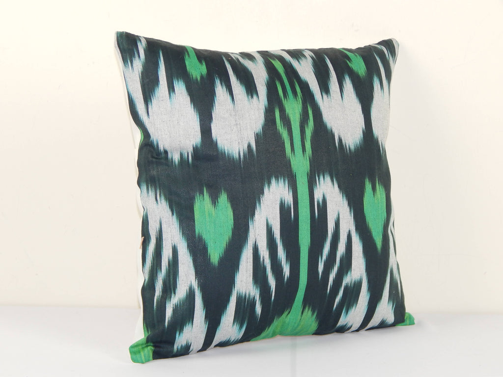 İpek Ikat Kadife Kırlent Kılıfı 36 x 36 cm