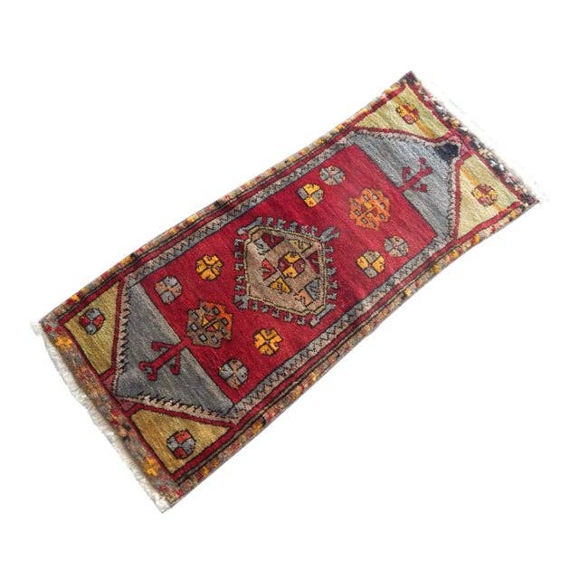 Vintage Uşak Halı 46 x 109 cm
