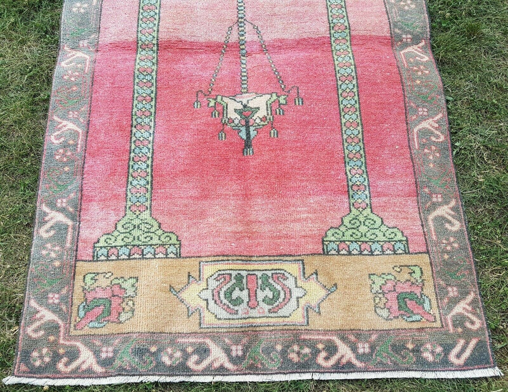 Vintage Uşak Halı 103 x 163 cm