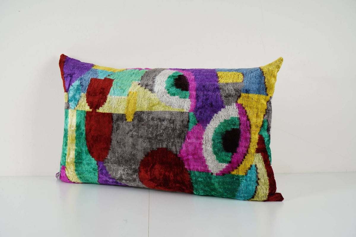 İpek Ikat Kadife Kırlent Kılıfı 40 x 60 cm