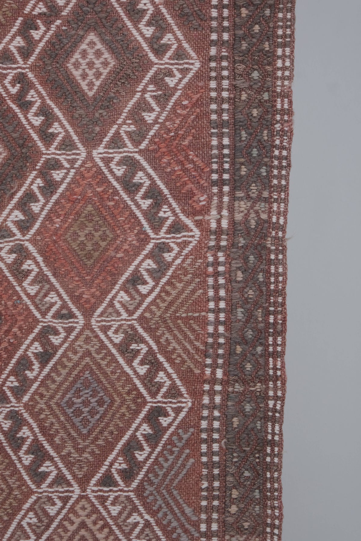 Vintage Kilim 137 x 235 cm