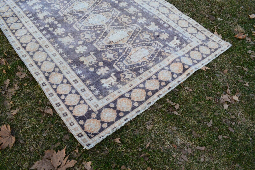 Vintage Uşak Halı 136 x 202 cm