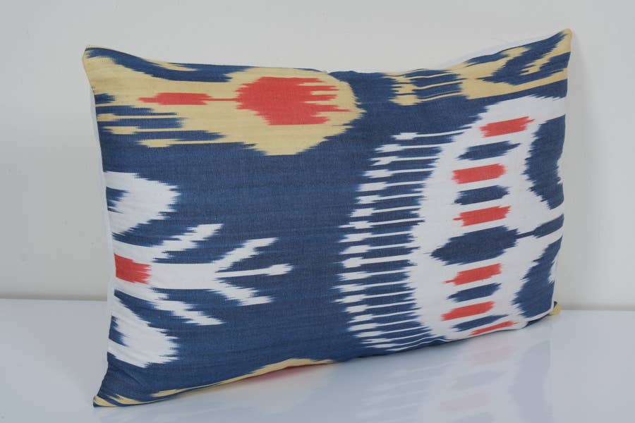 İpek Ikat Kadife Kırlent Kılıfı 30 x 50 cm