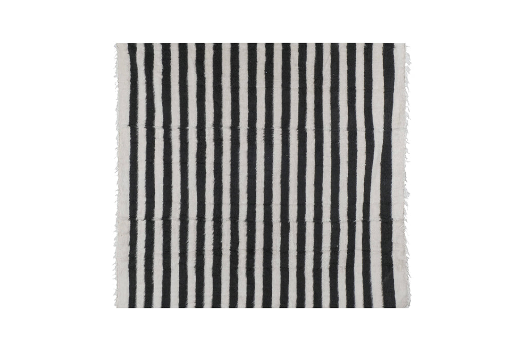 Vintage Kilim 223 x 239 cm