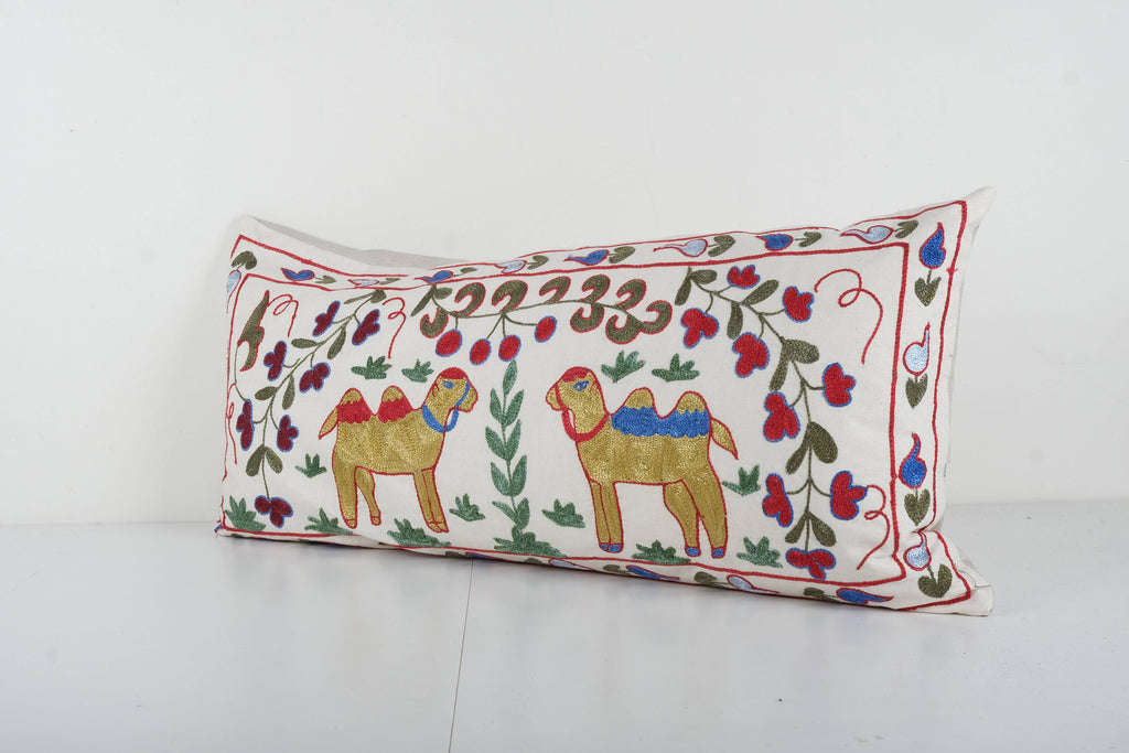 Deve Desenli Suzani Kırlent Kılıfı 45 x 95 cm