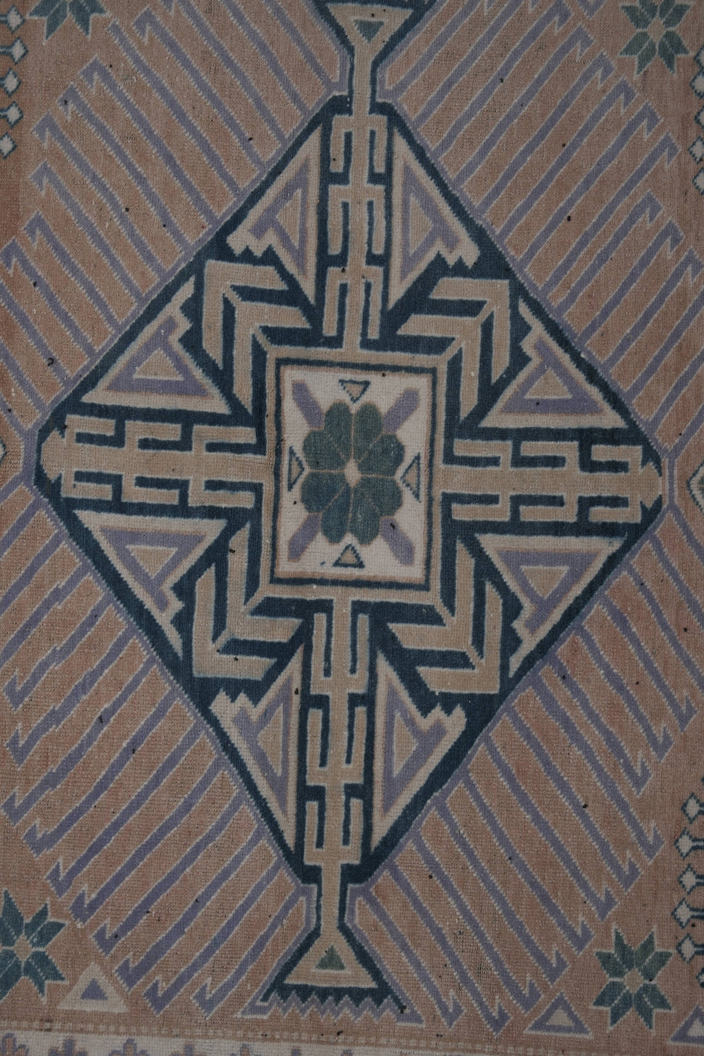 Vintage Uşak Halı 183 x 193 cm