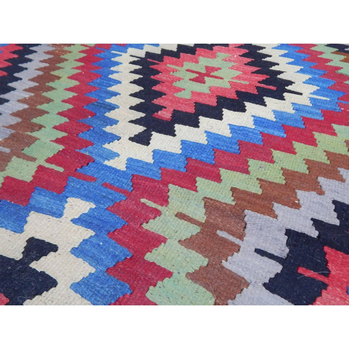 Vintage Kilim 88 x 127 cm