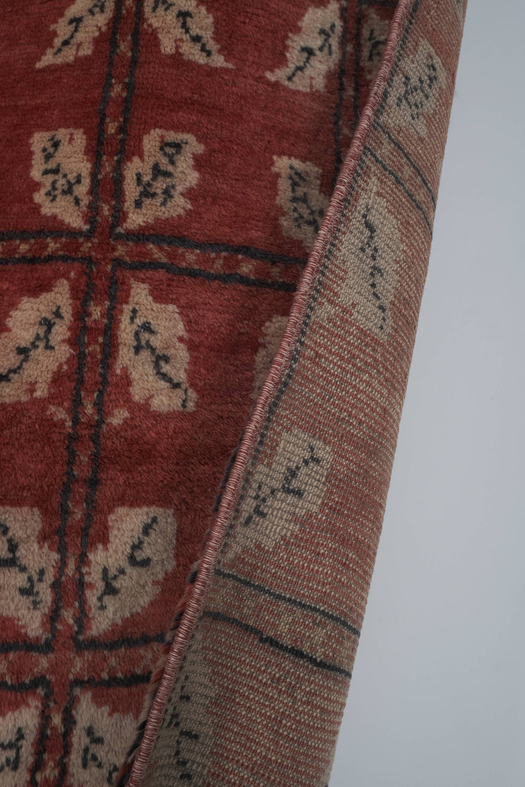 Vintage Uşak Halı 142 x 207 cm