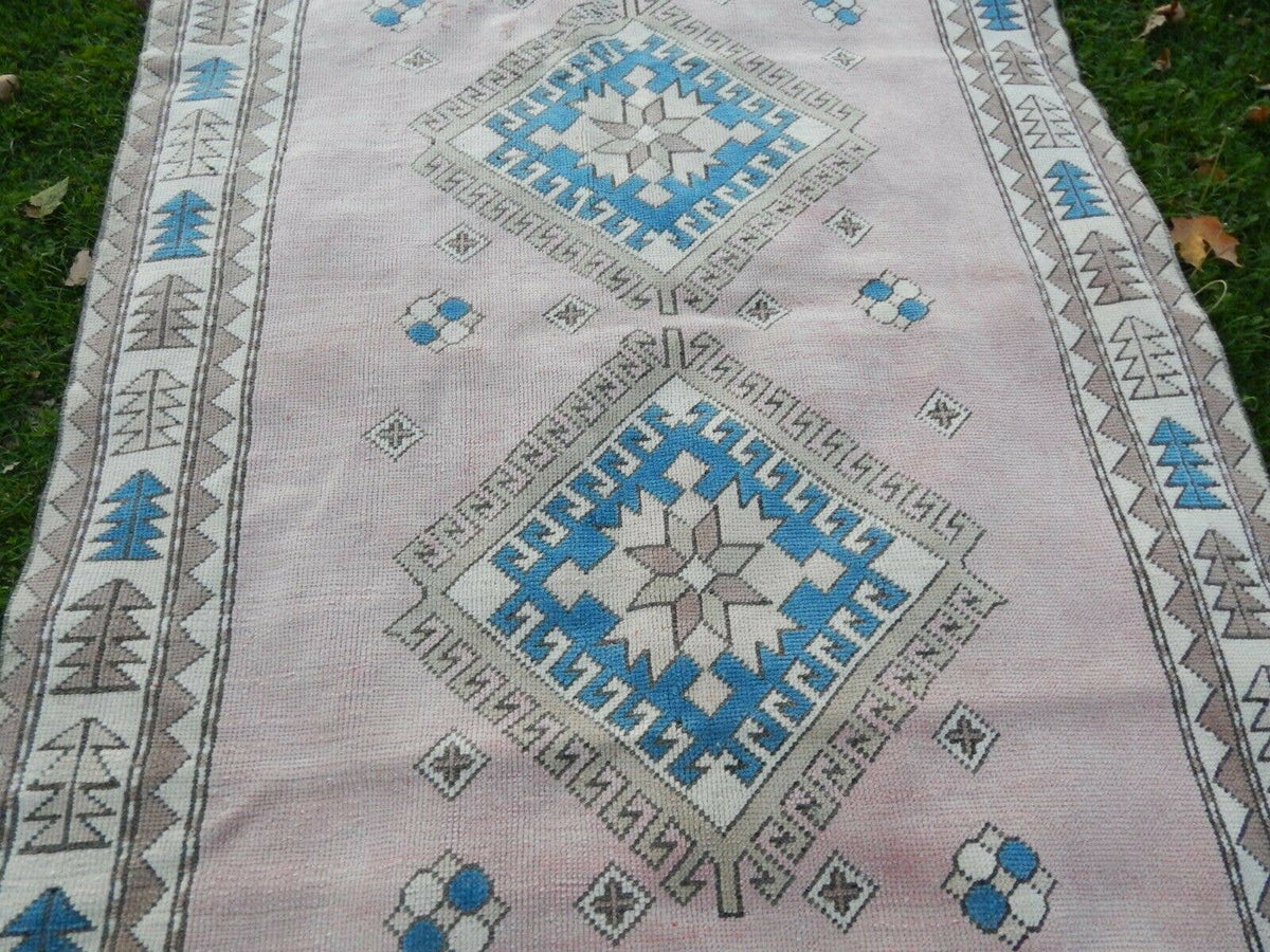 Vintage Uşak Halı 155 x 190 cm