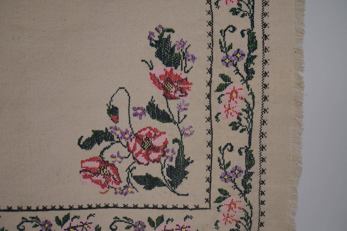 Vintage Aubusson Çiçek Desenli Kilim 160 x 250 cm