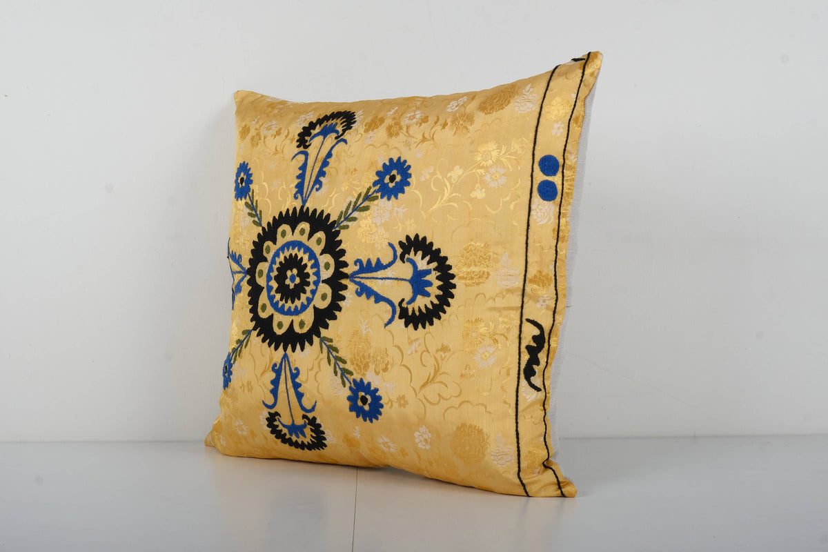 Suzani Kırlent Kılıfı 52 x 58 cm