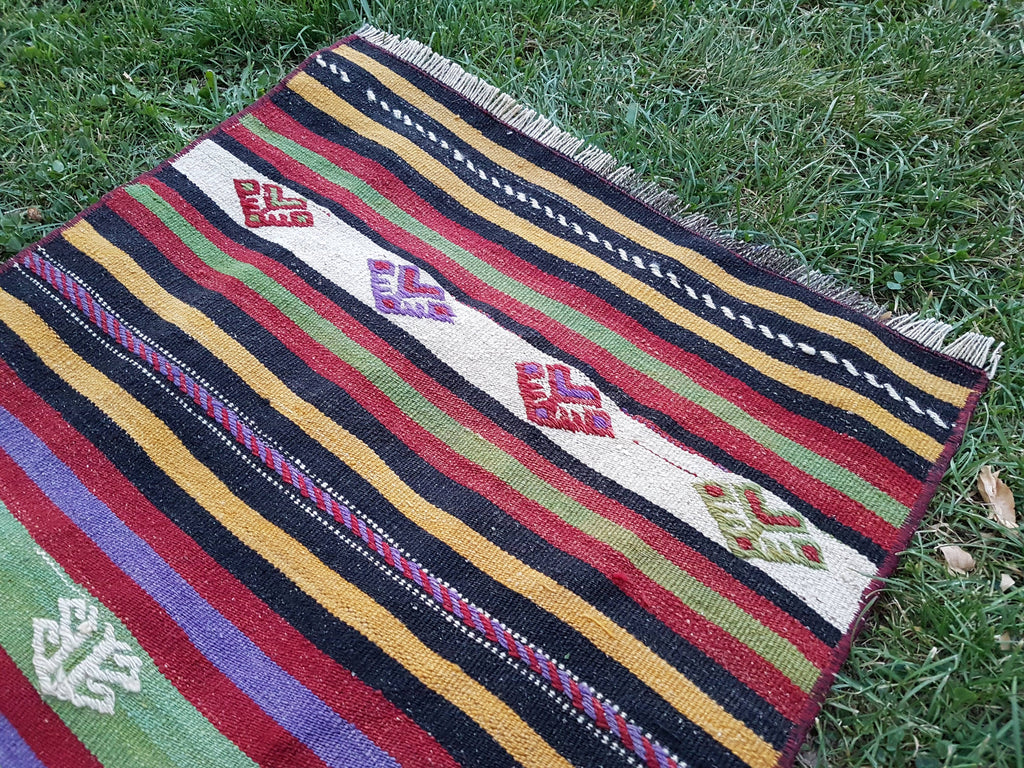 Vintage Kilim Yolluk 63 x 637 cm