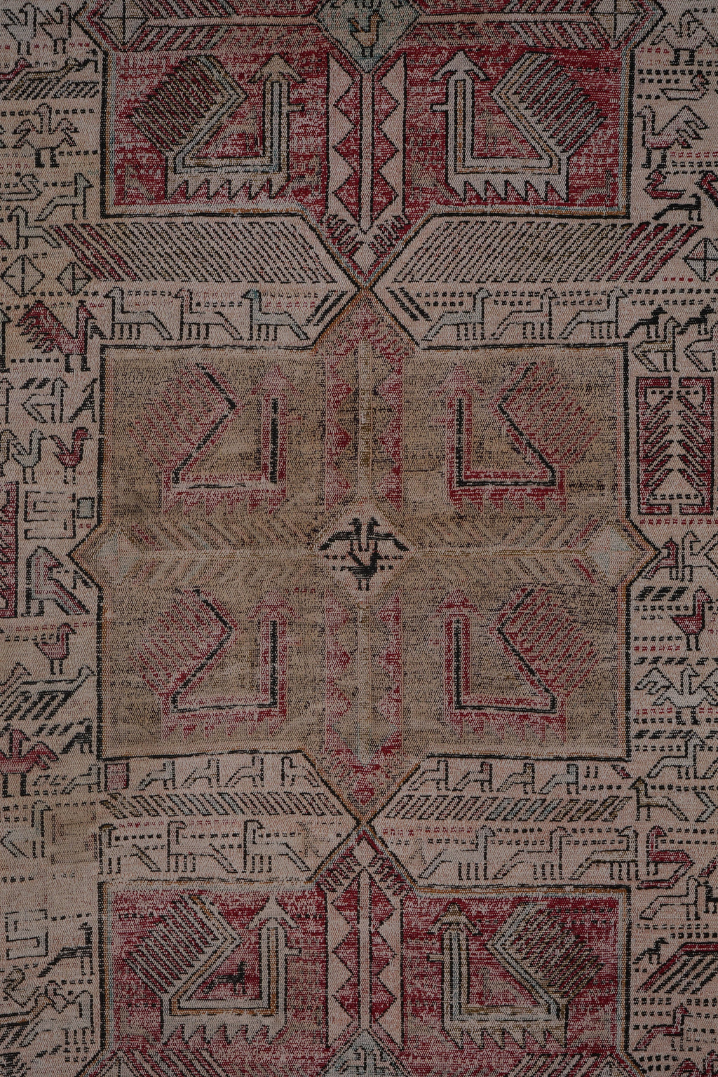 Vintage Sumak Kilim 123 x 183 cm