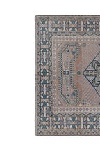 Vintage Uşak Halı 183 x 193 cm