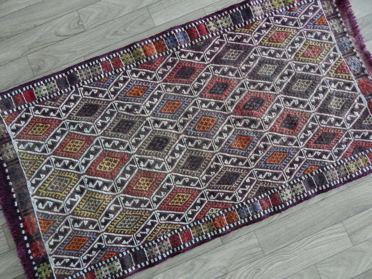 Vintage Kilim 52 x 97 cm