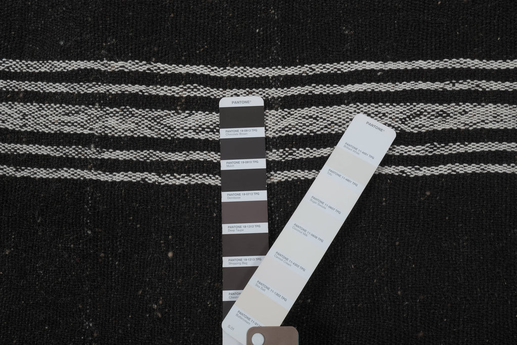 Vintage Kilim 248 x 321 cm