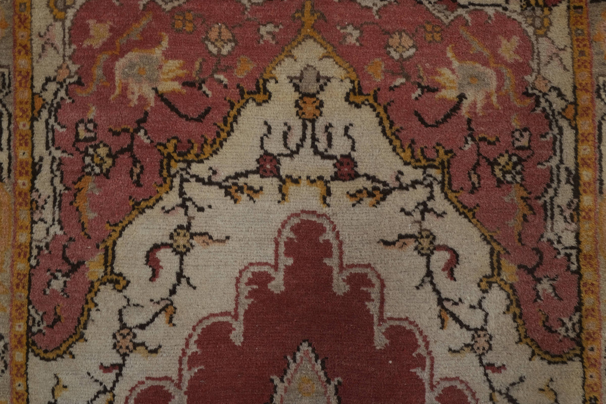 Vintage Uşak Halı 105 x 240 cm