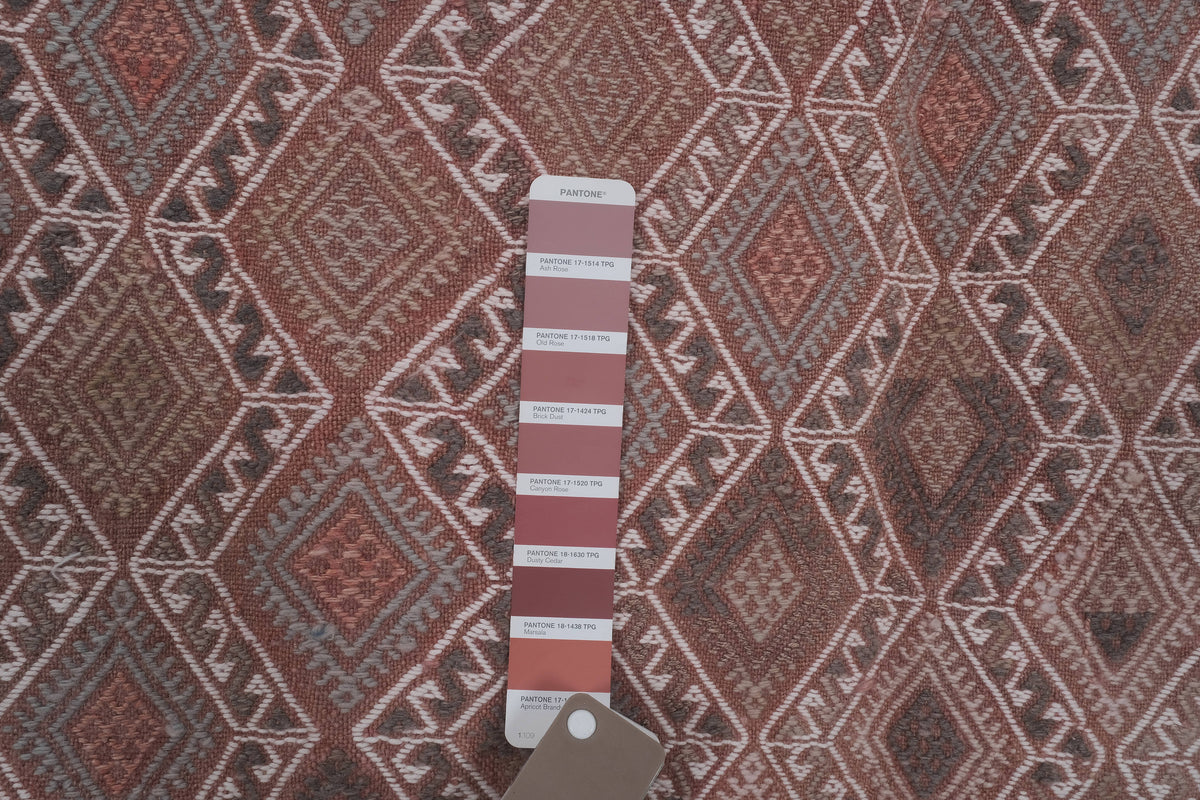 Vintage Kilim 137 x 235 cm