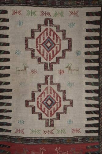Vintage Sumak Kilim 107 x 185 cm