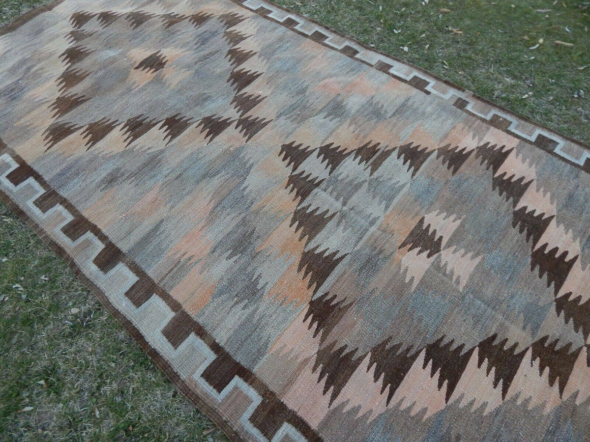 Vintage Kilim 142 x 284 cm