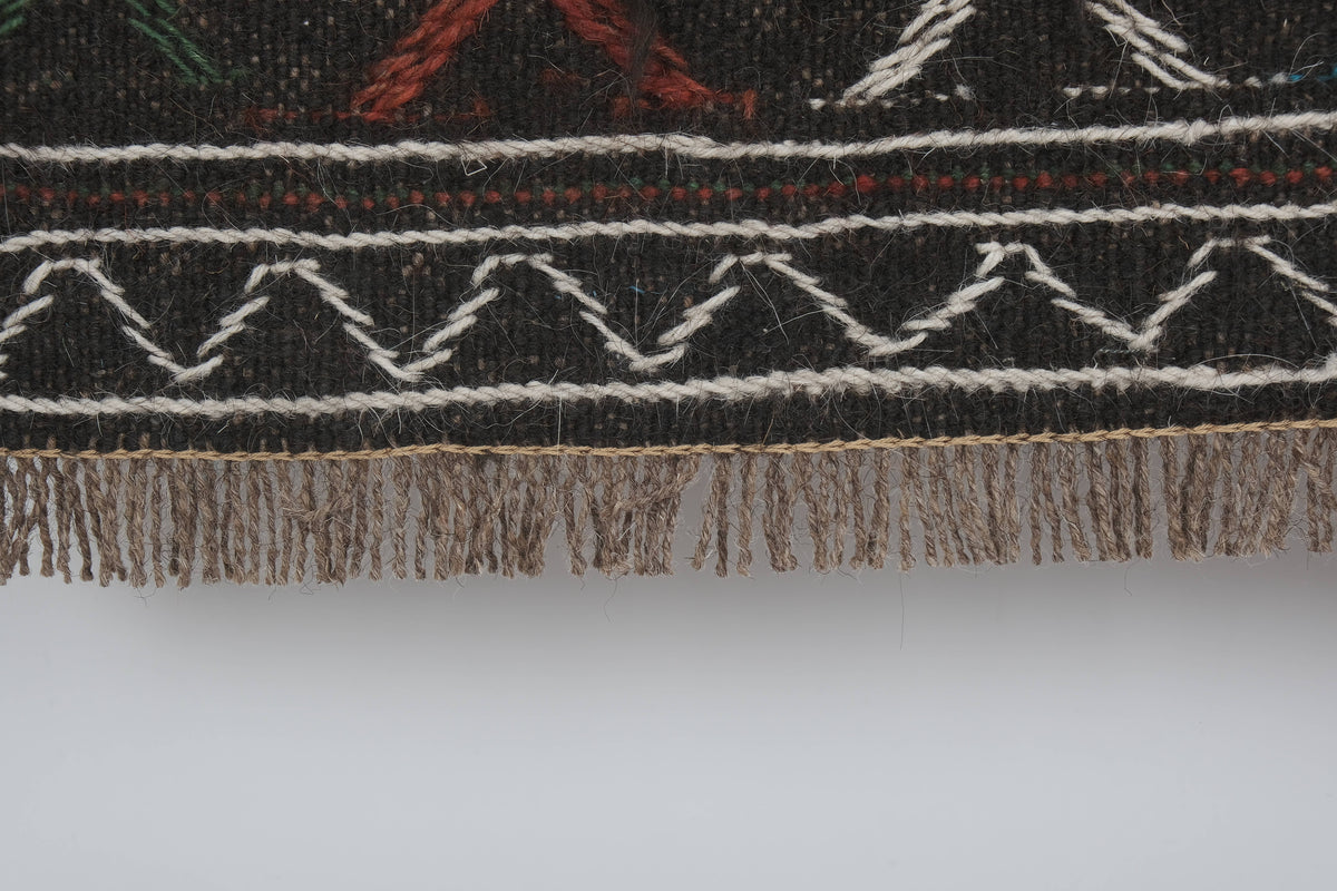 Vintage Sumak Kilim 112 x 190 cm