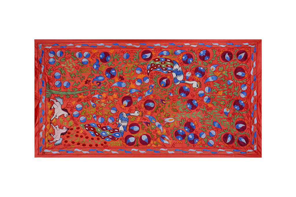Tavus Kuşu Desenli Suzani Duvar Örtüsü 103 x 185 cm
