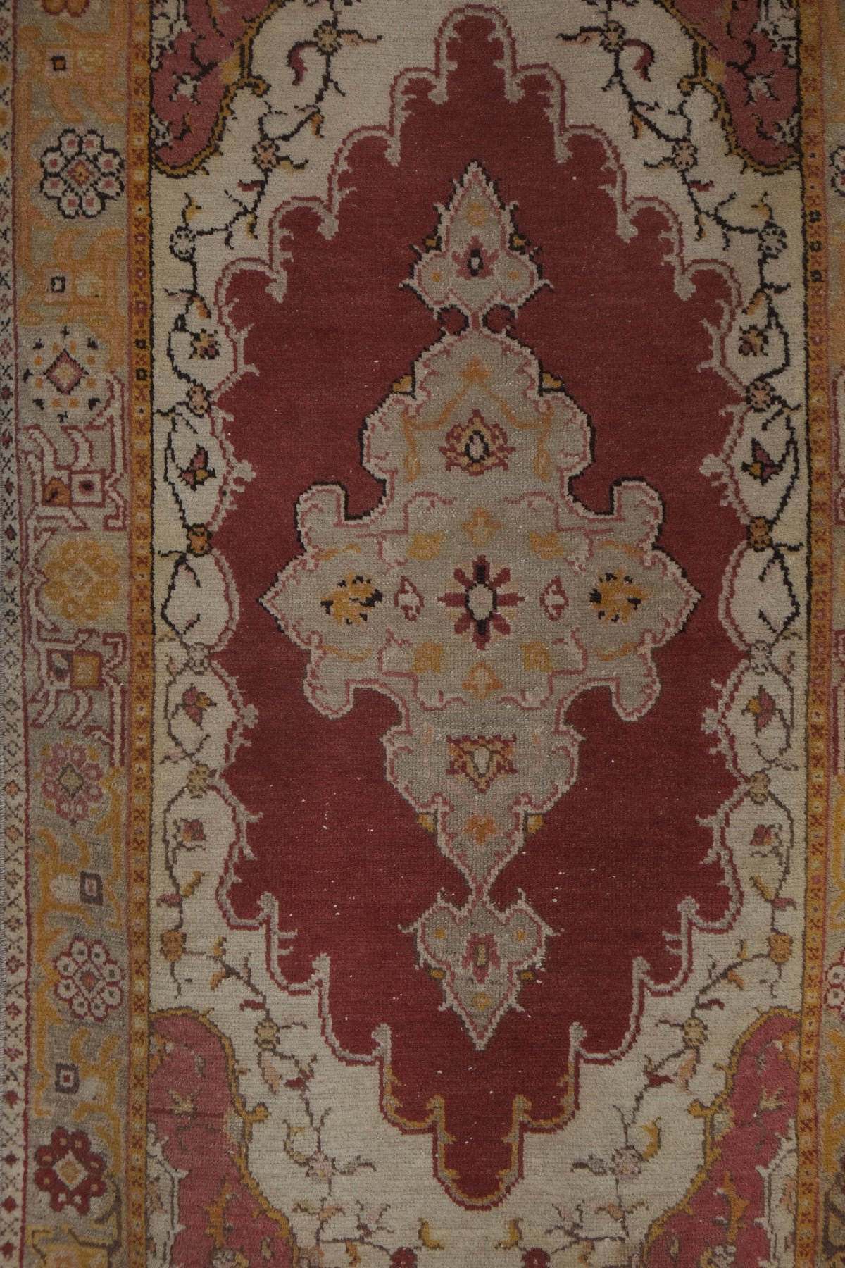 Vintage Uşak Halı 105 x 240 cm
