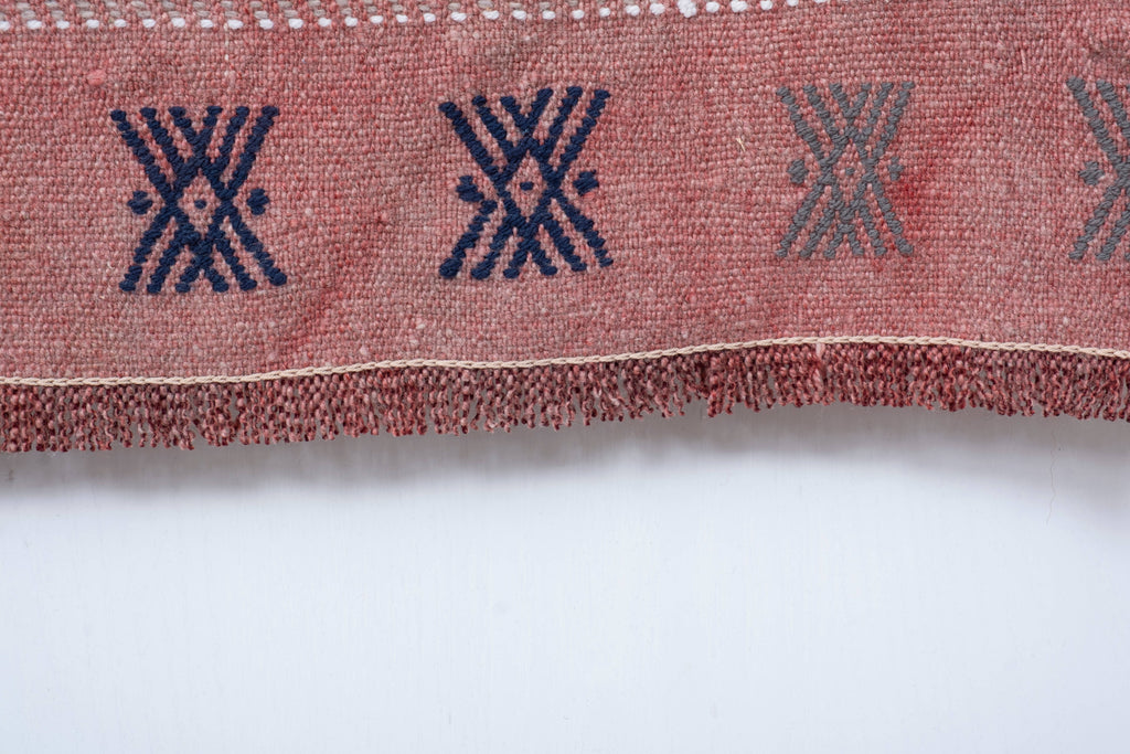 Vintage Kilim 170 x 217 cm