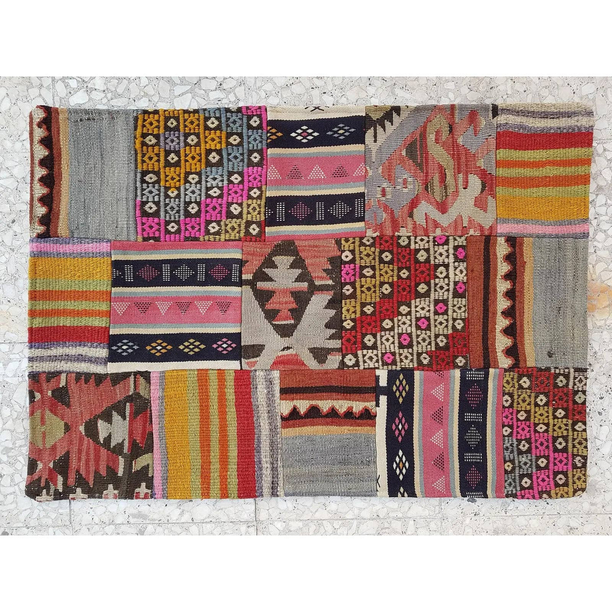Vintage Kilim 62 x 89 cm