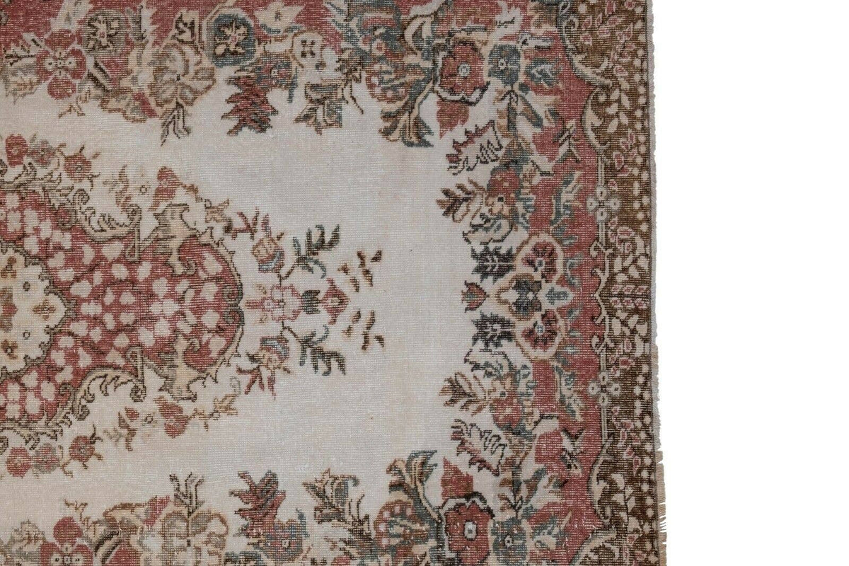 Vintage Uşak Halı 177 x 276 cm