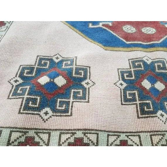 Vintage Uşak Halı 190 x 205 cm